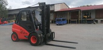 LINDE H45D-02 boční posuv, do středního terénu