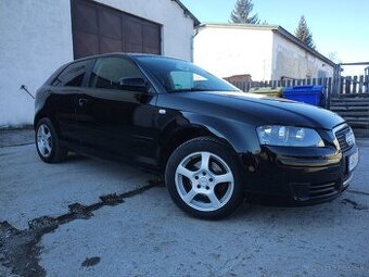 Audi A3 8P 1.6 75kw benzín