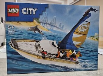 Lego City plachetnica 60438