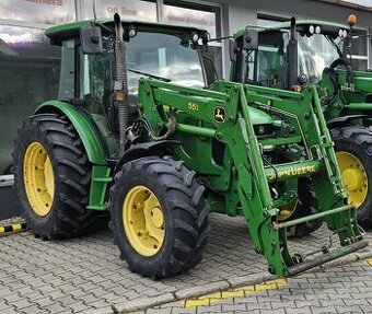 John Deere 5620