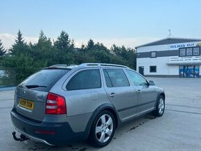 ŠKODA OCTAVIA 2 SCOUT  4x4 - 1