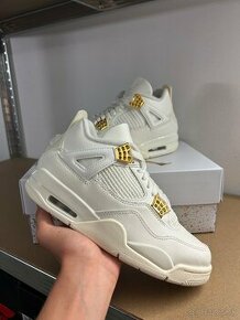 Nike Air Jordan 4 Metallic Gold - 1