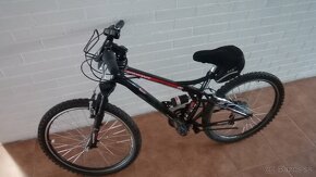 Bicykel celoodpruzeny 24" juniorsky