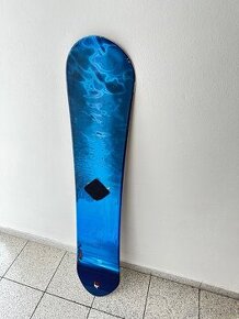 Predám snowboard dĺžka 140cm