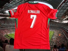 dres Ronaldo Portugal 2025