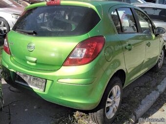 predám MOTOR Opel Corsa D 1.2 2012 kód motora A12XER DVERE a