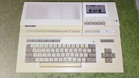 Predám počítač Sharp Mz-821 .