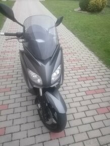 Yamaha x-max 125