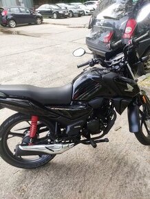 Honda CBF 125.