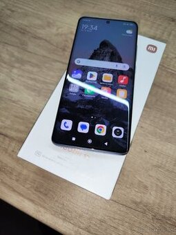 Predám Xiaomi 12 5G 8/256GB Top Stav