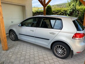 VOLKSWAGEN GOLF TSI