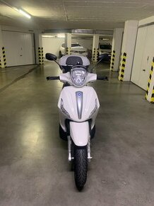 Piaggio Beverly 300 - 1