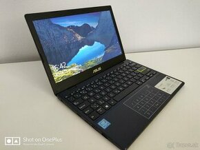 ASUS E210MA - 1