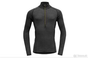 Nové merino tričko Devold Running Merino 130 Zip Neck Man