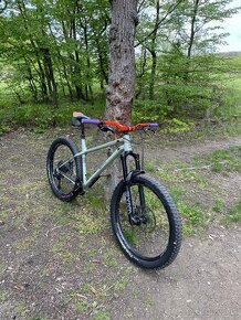 masina Commencal META HT Custom 2021