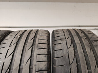 245/35 R18 Bridgestone - Runflat - letné