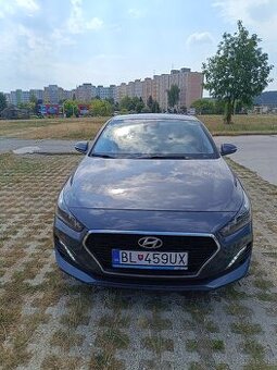 Hyundai i30 fastback, Diesel 1.6, CRDi Family