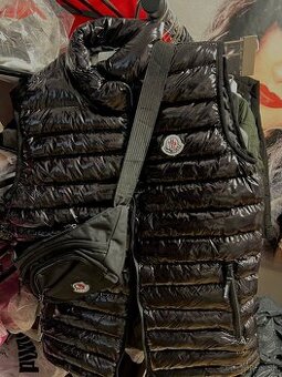 Moncler vesta