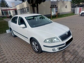 Predám Škodu Octavia 1,9tdi 77kw sedan.