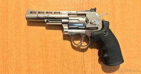 Airsoft co2 revolver ASG Dan Wesson 4”