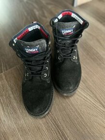 Panske tommy hilfiger zimne topanky, snurovacie 43