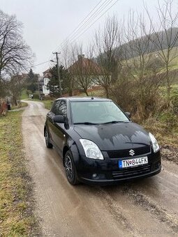 Suzuki Swift 1.3 benzín 4x4