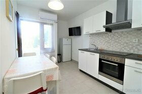 ☀Srima/Vodice(HR)–3 kompletne zariadené apartmány pri mori