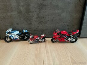 Modely motoriek 1:18 a 1:12