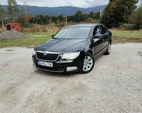 Škoda Superb 2012