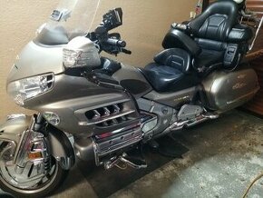 Predaj honda goldwing 1800