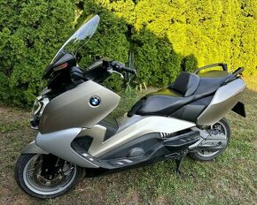 BMW C 650 GT skúter