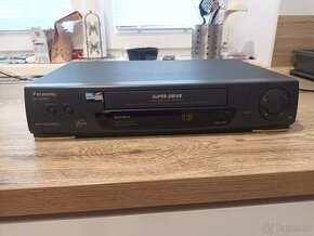 Panasoni NV-HD630 VHS rekordér