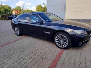 BMW 740D F01