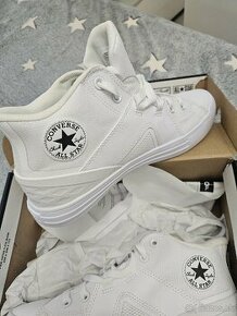 Converse Nove