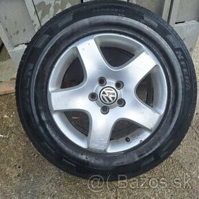 NOVE LETNE Original VW 235 65 R17