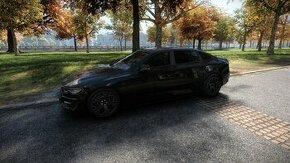 BMW M8 2020 F92 Čierna Farba