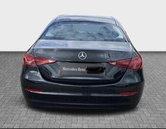 Mercedes Benz E220d 4-matic