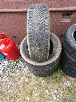 195/65R15 Michelin Alpin 5