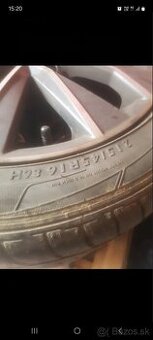 Letne pneumatiky na elektronoch 215/45 R16 zo Škody Rapid - 1