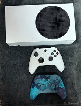 Xbox series s 512 gb + dva ovládače.