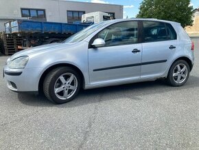 Volkswagen Golf 5 1.6 FSI 85Kw - 1