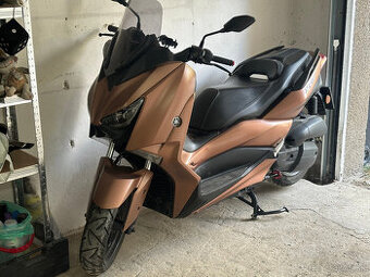 Yamaha xmax 125