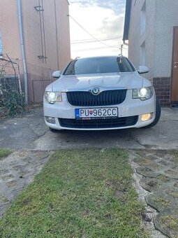 Skoda superb 2,0 tsi 147kw r.v. 2012 dsg