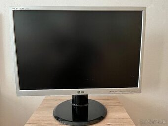 Lcd monitor 22”