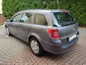 Predám Opel Astra kombi  1,6 benzín.