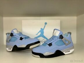 Jordan 4 UNC - 1