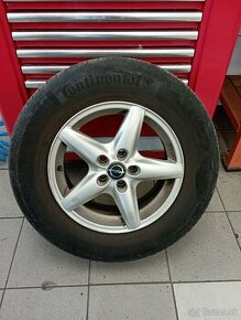 Elektróny aj s letnými pneumatikami 215/70 R16