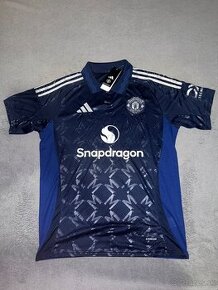 Manchester United - 2nd jersey