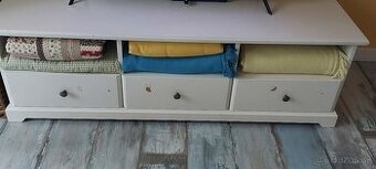 TV stolik Ikea Séria Hemnes