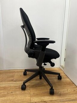 Steelcase Leap V2 (Showroommodel)